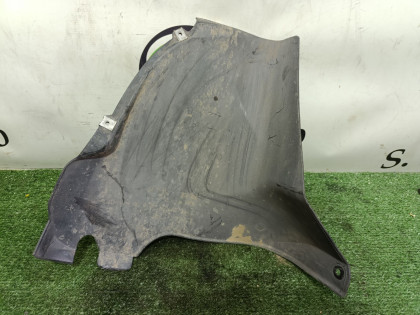 Подкрылок передний левый DR