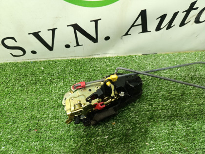 Замок двери передней правой DR