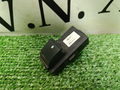 Кнопка стеклоподъемника GMT900