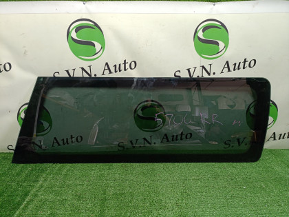 Стекло багажника правое DR