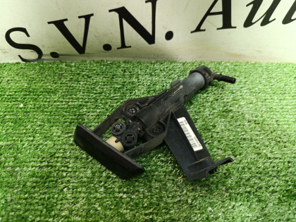 Форсунка омывателя фары правая 