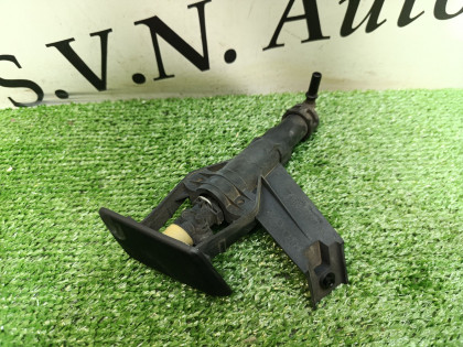 Форсунка омывателя фары левая 