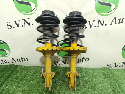 Стойка передняя (пара) BM9