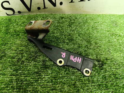 Петля капота правая HP11