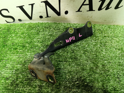 Петля капота левая HP11