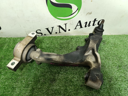 Рычаг передний правый KV36