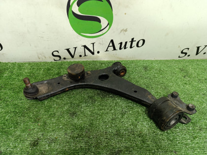 Рычаг передний левый BK5P