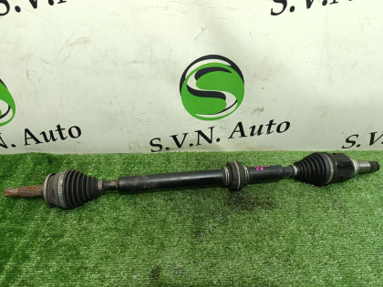 Привод передний правый ZVW30