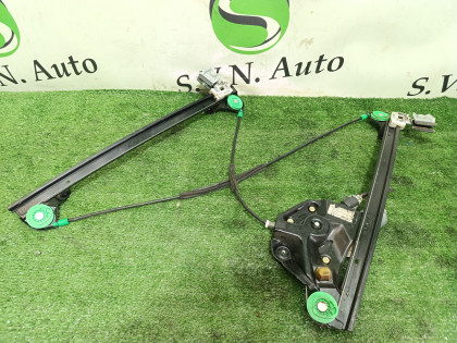 Стеклоподьемник передний левый 