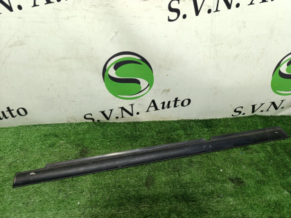 Молдинг двери 