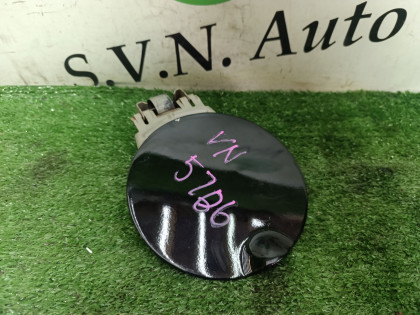 Крышка лючка бензобака DR