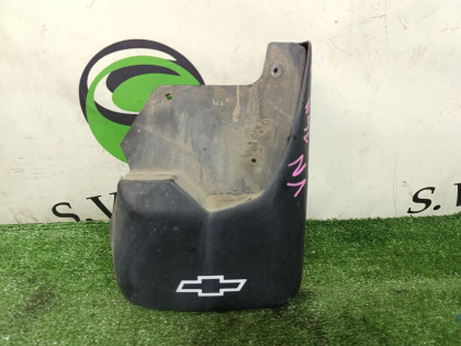 Брызговик задний правый GMT360