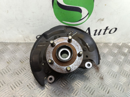 Ступица передняя левая GG3