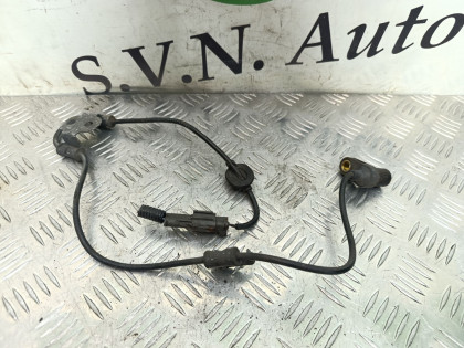 Датчик ABS передний правый GG3