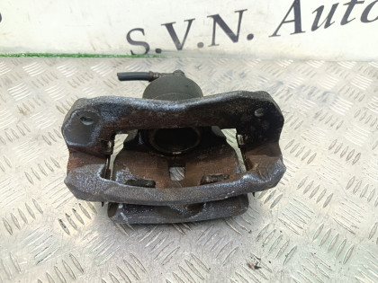 Суппорт передний левый GSR50