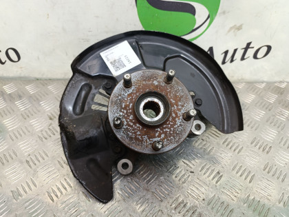 Ступица передняя левая VM4