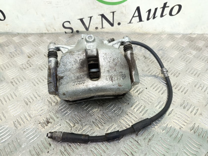 Суппорт передний левый 8VCXS