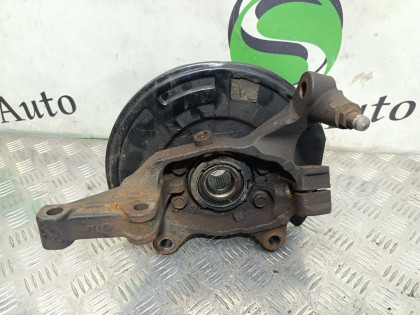 Ступица передняя правая PE52