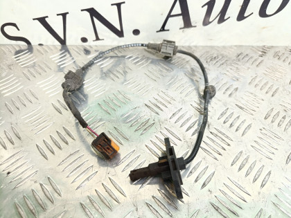 Датчик ABS задний правый CM2