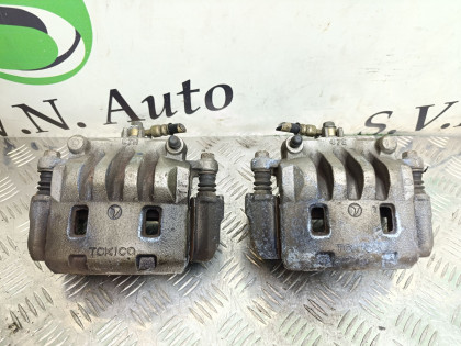 Суппорт тормозной передний (пара) GGC