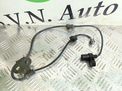 Датчик ABS передний левый GGC