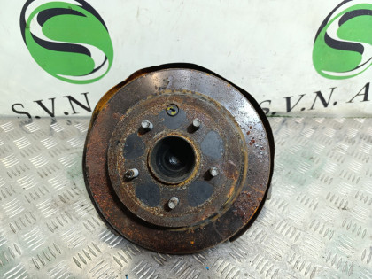 Ступица задняя левая J32