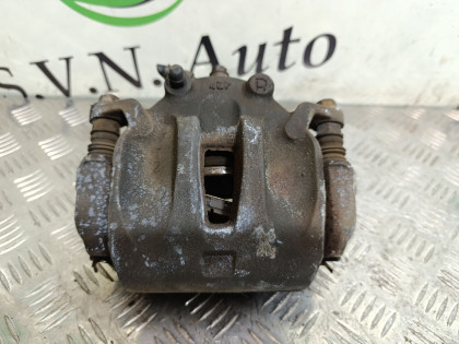 Суппорт передний правый TZ50