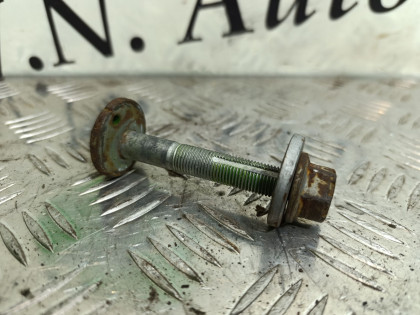 Болт регулировочный J32