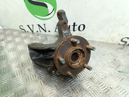 Ступица передняя левая BK5P