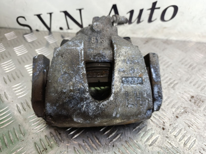 Суппорт передний левый BK5P