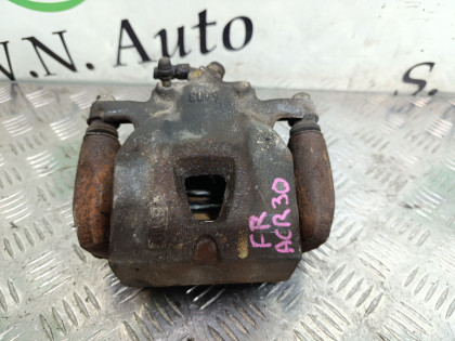 Суппорт передний правый ACR30