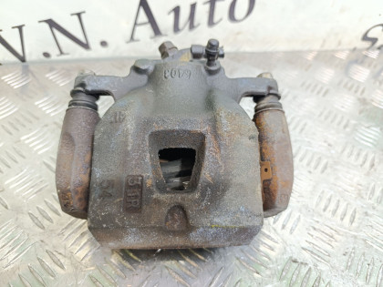 Суппорт передний левый ACR30