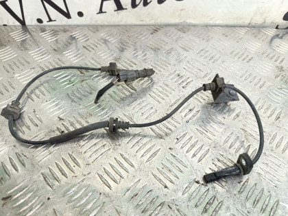 Датчик ABS задний правый KB2