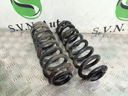 Пружина задней подвески 