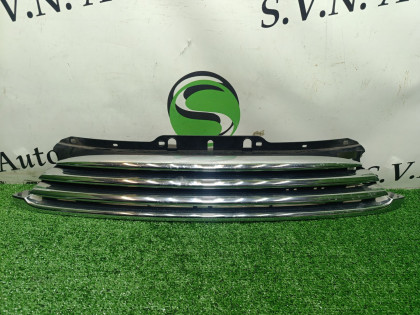 Решетка радиатора R55