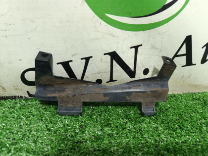 Кронштейн фары левый SW