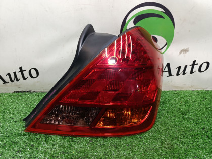 Стоп сигнал правый TNJ31