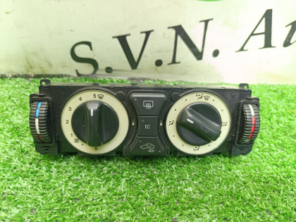 Блок управления климат-контролем W210