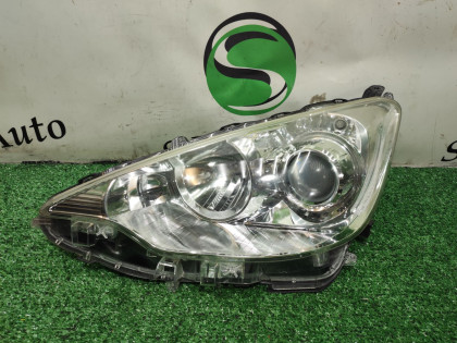 Фара левая NHP10