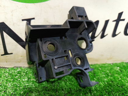 Кронштейн фары правый GG2