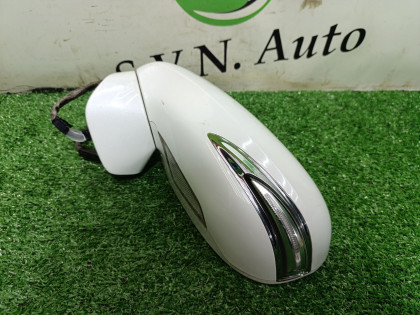 Зеркало боковое, левое USF40