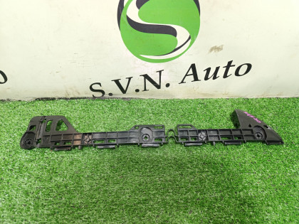 Кронштейн заднего бампера правый AGH30