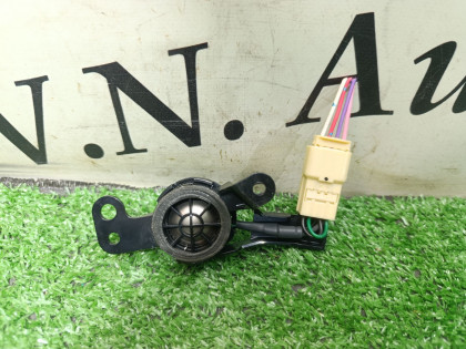 Динамик задний правый GRS191