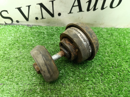 Подушка кузова GMT900