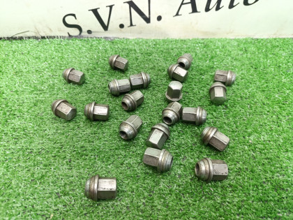 Гайка колесная (комплект) DR