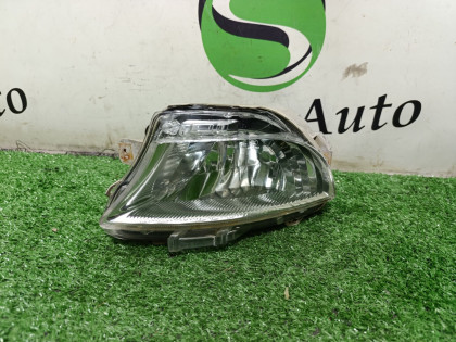 Фара противотуманная передняя, левая UVF46