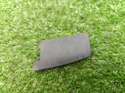 Заглушка бампера GRS190