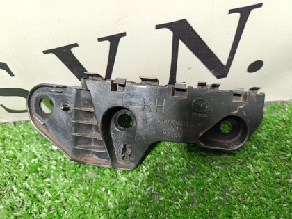 Кронштейн переднего бампера правый KEEAW