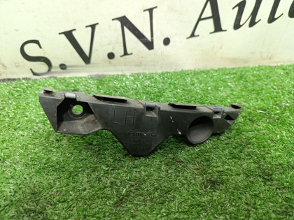 Кронштейн переднего бампера левый ER3P