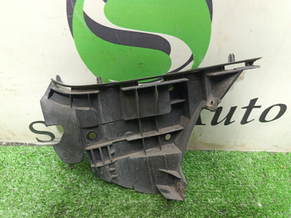 Кронштейн переднего бампера левый BW